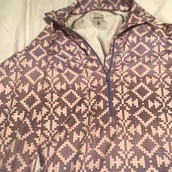 Nike pro Aztec quarter zip or half zip - Picture 2 of 3